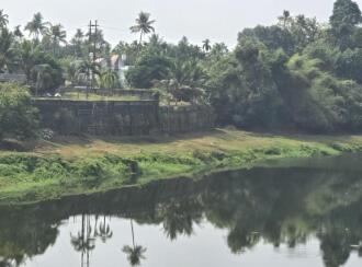 Residential Land for Sale in Thrissur, Chalakudy, Meloor, Vettukadavu bridge