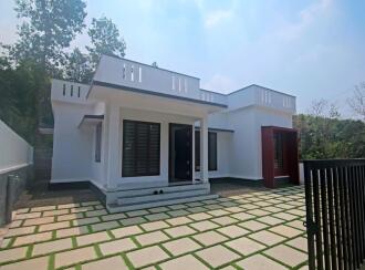 Residential House Villa for Sale in Kottayam, Pampady, Pangada, St.Marys Orthodox Church
