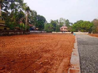 Residential Land for Sale in Ernakulam, Mulanthuruthy, Pallithazham, Mulanthuruthy - Kottayam road