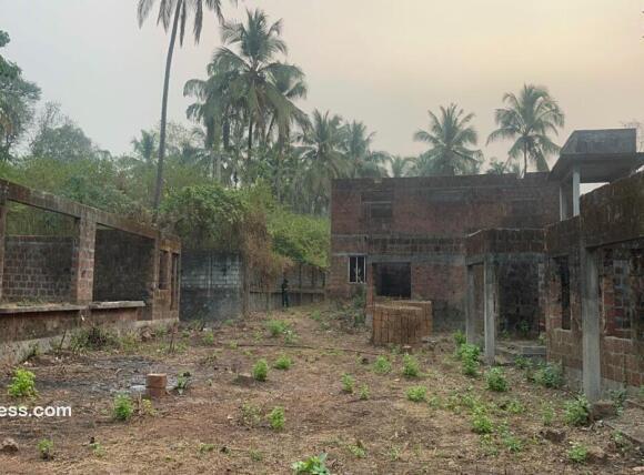 വാസയോഗ്യമായ ഭൂമി വില്പനയ്ക്ക് 