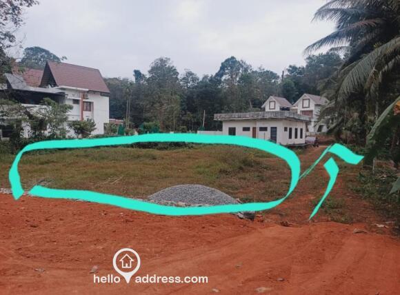 Plot showing access to main road