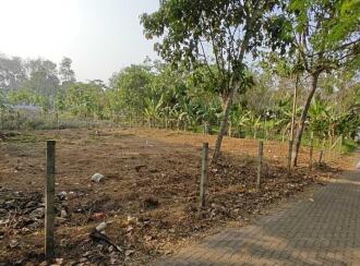 Residential Land for Sale in Ernakulam, Kolenchery, Choondy, Poothrikka