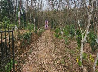 Residential Land for Sale in Kottayam, Pampady, 9th mile, Near Hotel Summer Sand