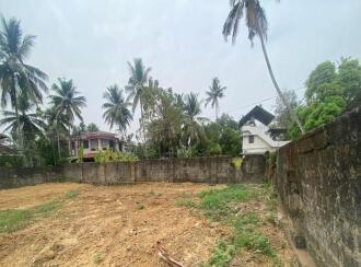 Residential Land for Sale in Ernakulam, Tripunithura, Thiruvankulam, LBS road