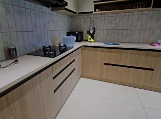 Commercial Building for Sale in Kottayam, Erattupetta, Aruvithura, College junction