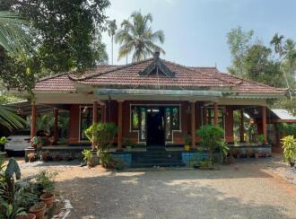 Residential House Villa for Sale in Thrissur, Irinjalakuda, Konathukunnu, Kodakyaparambu shiva temple