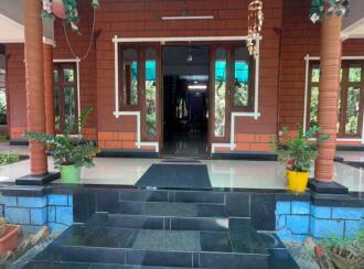 Residential House Villa for Sale in Thrissur, Irinjalakuda, Konathukunnu, Kodakyaparambu shiva temple