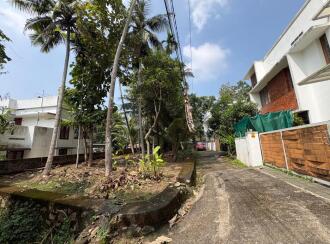 Residential Land for Sale in Trivandrum, Thiruvananthapuram, Mukolakkal, Kavuvila Lane