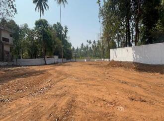 Commercial Land for Sale in Thrissur, Kodakara, Kodakara, N H Junction