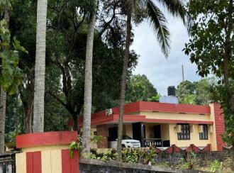 Residential House Villa for Sale in Pathanamthitta, Thiruvalla, Pullad, Near Koipuram Police station