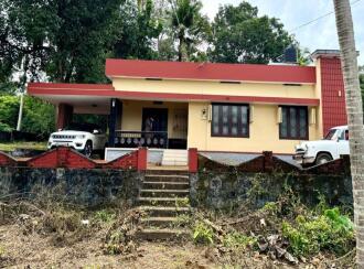 Residential House Villa for Sale in Pathanamthitta, Thiruvalla, Pullad, Near Koipuram Police station
