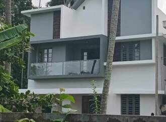 Residential House Villa for Sale in Ernakulam, Ernakulam town, Ernakulam, near Lakeshore Hospital Ernakulam