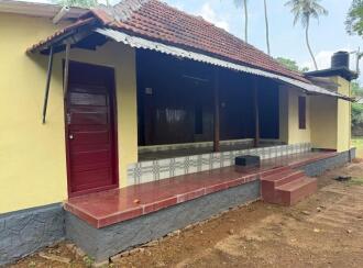 വാസയോഗ്യമായ വീട് വില്പനയ്ക്ക് കോട്ടയം, Manarcadu, Maalam, Areeparambu
