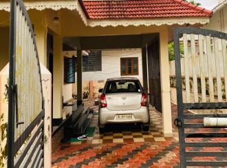 Residential House Villa for Sale in Ernakulam, Muvattupuzha, Enanallur, muperipadi
