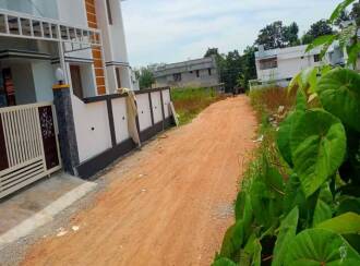 Residential Land for Sale in Ernakulam, Kakkanad, Pukkattupady, near Bhavapadi Bus stop