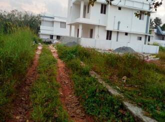 Residential Land for Sale in Ernakulam, Kakkanad, Pukkattupady, near Bhavapadi Bus stop
