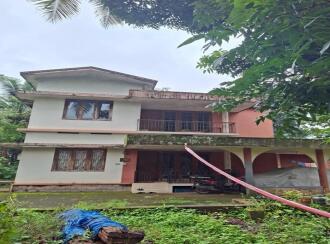 Residential House Villa for Sale in Malappuram, Chelembra, Chelembra, Near al amman quarters spinning mall