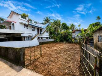 Residential Land for Sale in Ernakulam, Kalammassery, Kalammassery, Near medical college, Kalamassery