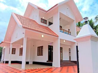 Residential House Villa for Sale in Kottayam, Kaduthuruthy, Kaduthuruthy, Kottayam Ernakulam route muttuchira(900meter)