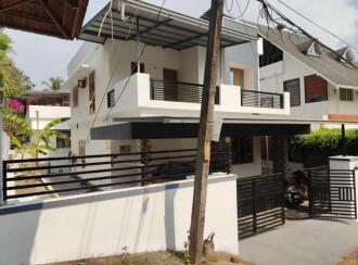 വാസയോഗ്യമായ വീട് വില്പനയ്ക്ക് പാലക്കാട്, Palakkad, Akathethara, Railway Colony
