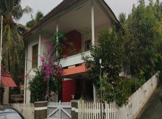Residential House Villa for Sale in Kottayam, Kottayam town, Kalathipady, Near to Pallikoodam school , Kottayam