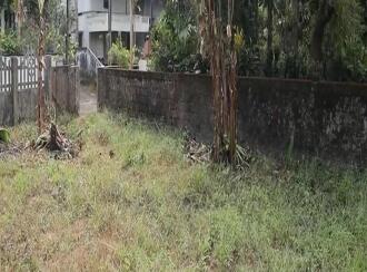 Residential Land for Sale in Thrissur, Irinjalakuda, Vellangallur, vellangallur center