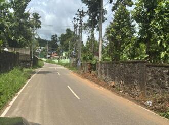 Residential Land for Sale in Pathanamthitta, Thiruvalla, Eraviperoor, From Puramattom Junction, first plot on the left side - North to Puthusserry - Kalloopara Rd