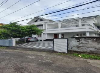 Residential House Villa for Sale in Ernakulam, Tripunithura, Kureekad