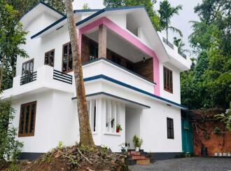 Residential House Villa for Sale in Wayanad, Kalpetta, Vazhavatta, Karapuzha Dam, Adventure Park & Garden