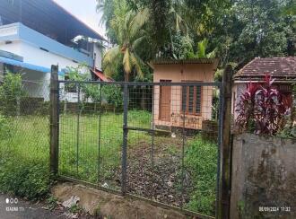 Residential Land for Sale in Alleppey, Kuttanad, Neerettupuram, near chakkulathukavu temple