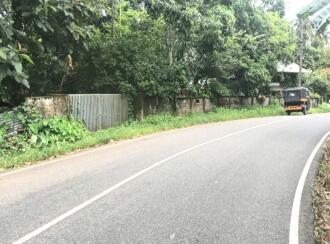 Residential Land for Sale in Thrissur, Amballoor, Kallur, Near Muttithadi Temple Bus stop