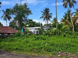Residential Land for Rent in Ernakulam, Vyttila, Chalikkavattom, labor junction eroor