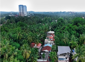 Residential House Villa for Sale in Kozhikode, Calicut, Karaparamba, Nellikavu Bhagavathi temple/ Ashirwad Lawns
