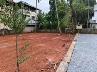 Residential Land for Sale in Ernakulam, Maradu, Maradu, Navadhara Library