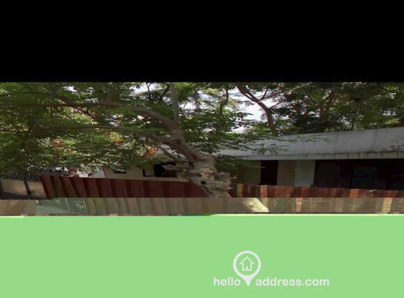 7.5 Cent Land with an Old house in Good Condition for Sale