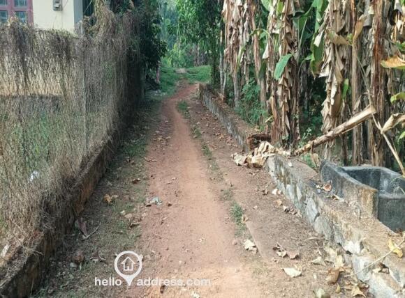 Approach Road 2 towards the plot (Car and bike access)