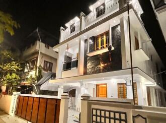 Residential House Villa for Rent in Ernakulam, Edappally, Edapally, Unnichira