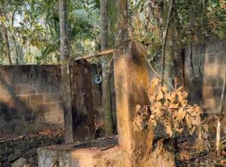 Residential Land for Sale in Trivandrum, Thiruvananthapuram, Kalady, KALADY SOUTH ROAD