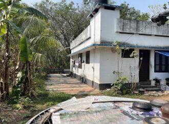 Residential House Villa for Sale in Kollam, Kollam, Nallila, Nallila Jn. To St. Gabriel Orthodox Church road.