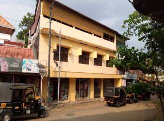 Commercial Building for Sale in Kottayam, Kottayam town, Kumaranalloor, kumaranelloor medicals