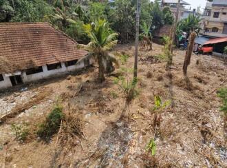 Commercial Land for Sale in Trivandrum, Attingal, Attingal, Kacheri junction