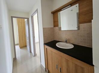 Residential Apartment for Sale in Ernakulam, Aluva, Bank Junction