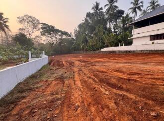 Residential Land for Sale in Thrissur, Kunnamkulam, Velur