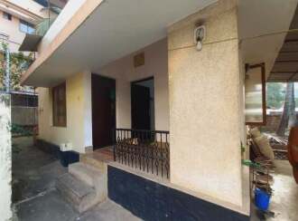 Residential House Villa for Sale in Ernakulam, Aluva, Aluva, Tass hall road