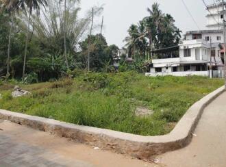 Residential Land for Sale in Ernakulam, Maradu, Kundannoor, Kundannoor
