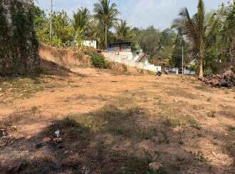 വാണിജ്യ ഭൂമി വില്പനയ്ക്ക് Trivandrum, Thiruvananthapuram, Vilappilsala, Near Police station