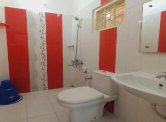 Residential House Villa for Sale in Ernakulam, Edappally, Manjummel, Thekku Muttam Road