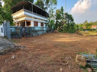 Residential Land for Sale in Kottayam, Changanassery, Valiyakulam, IE Nadar valiyakulam chenganacheri kottayam