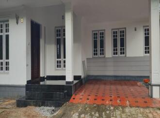 Residential House Villa for Rent in Thrissur, Chalakudy, Potta, near Asramam, 2Km to Chalakudy Railway station