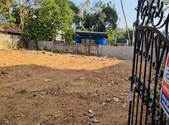 Residential Land for Sale in Trivandrum, Thiruvananthapuram, Jagathy, Mudippura Temple Road from Jagathy Junction running some what parallel to Kochar Road but joining Kochar Road at 1/2 K.M from Jagathy Junction